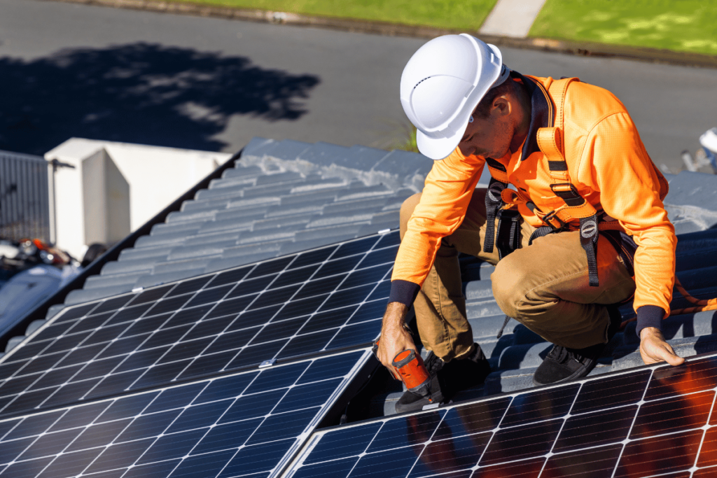 Durabilidade e Vida Útil dos Painéis Solares Invest Sustain Energia Solar