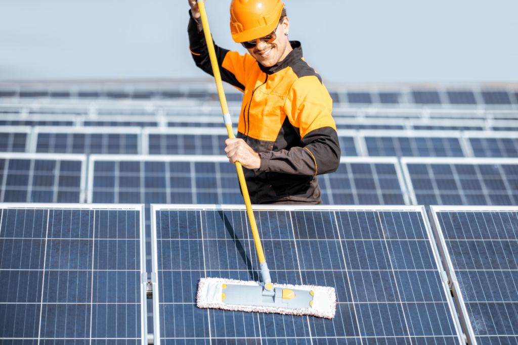 Manutenção e cuidados com os painéis solares fotovoltaicos Invest Sustain Energia Solar