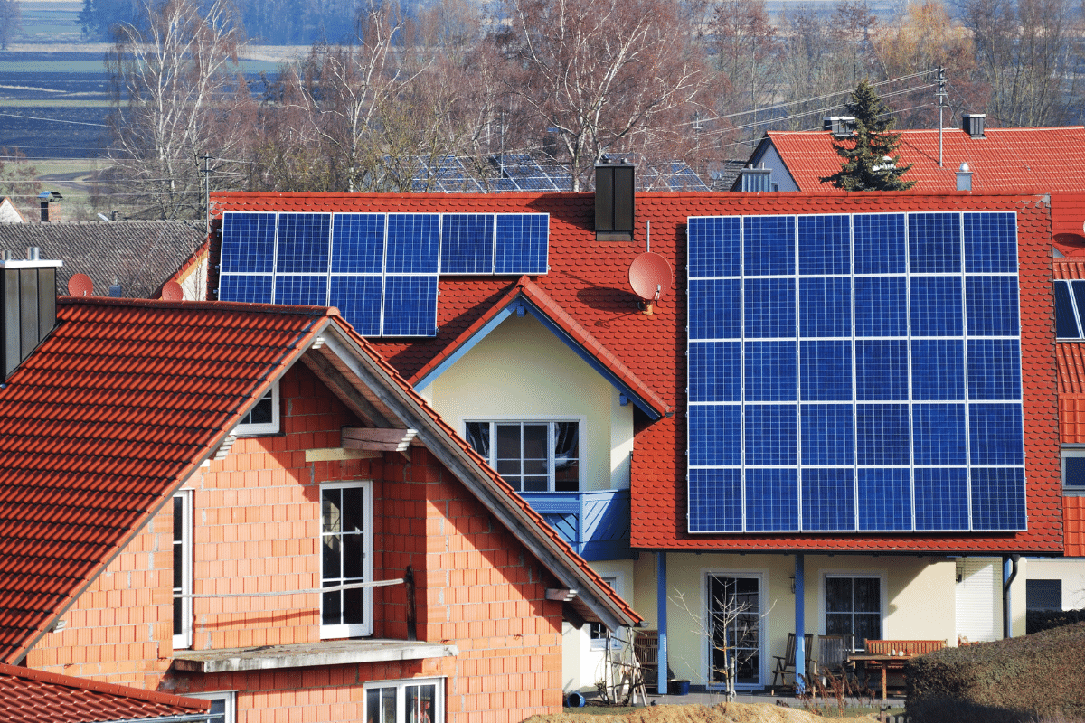 21. Para quem o painel solar 600W é indicado? 