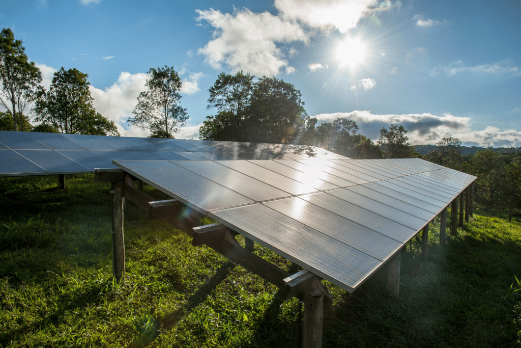 Energia Solar no Paraná Uma solução sustentável Invest Sustain Energia Solar