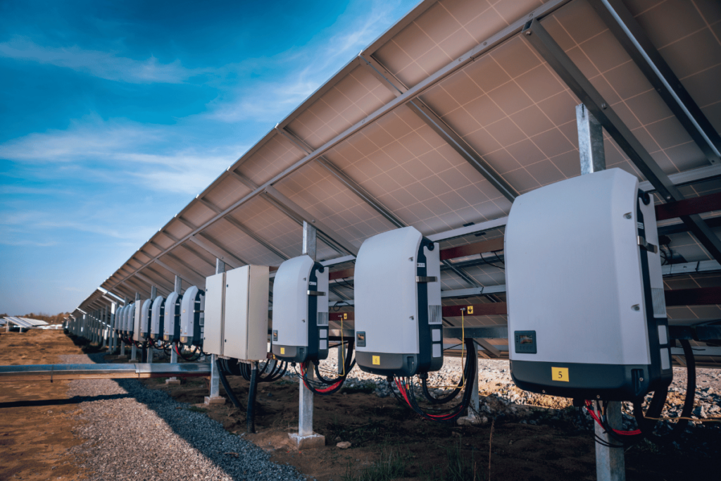 Inversores solares: o cérebro por trás da eficiência energética