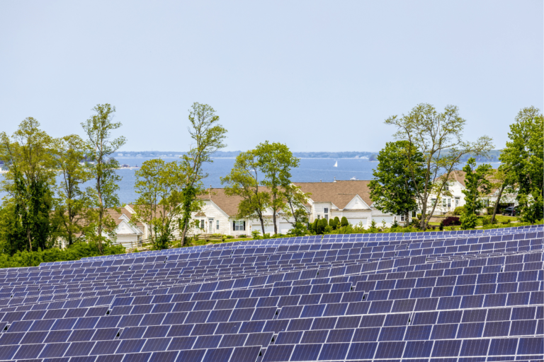 Mudança no imposto afeta painéis solares montados Invest Sustain Energia Solar