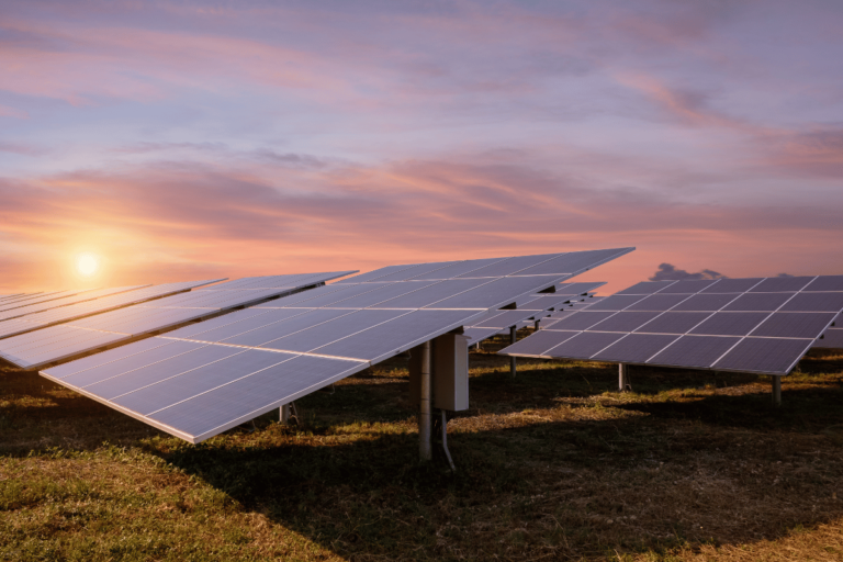 Quais são os pontos positivos e negativos da energia solar Invest Sustain Energia Solar