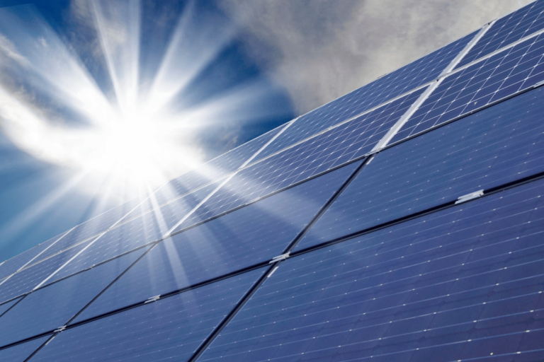 Inversão de fluxo com critério de gratuidade como solução prática Invest Sustain Energia Solar