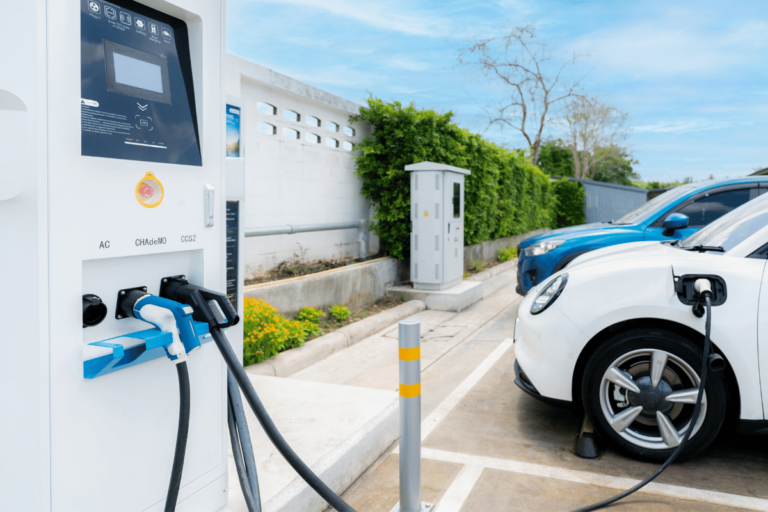 Vale a pena usar energia solar para carregar carro elétrico Invest Sustain Energia Solar