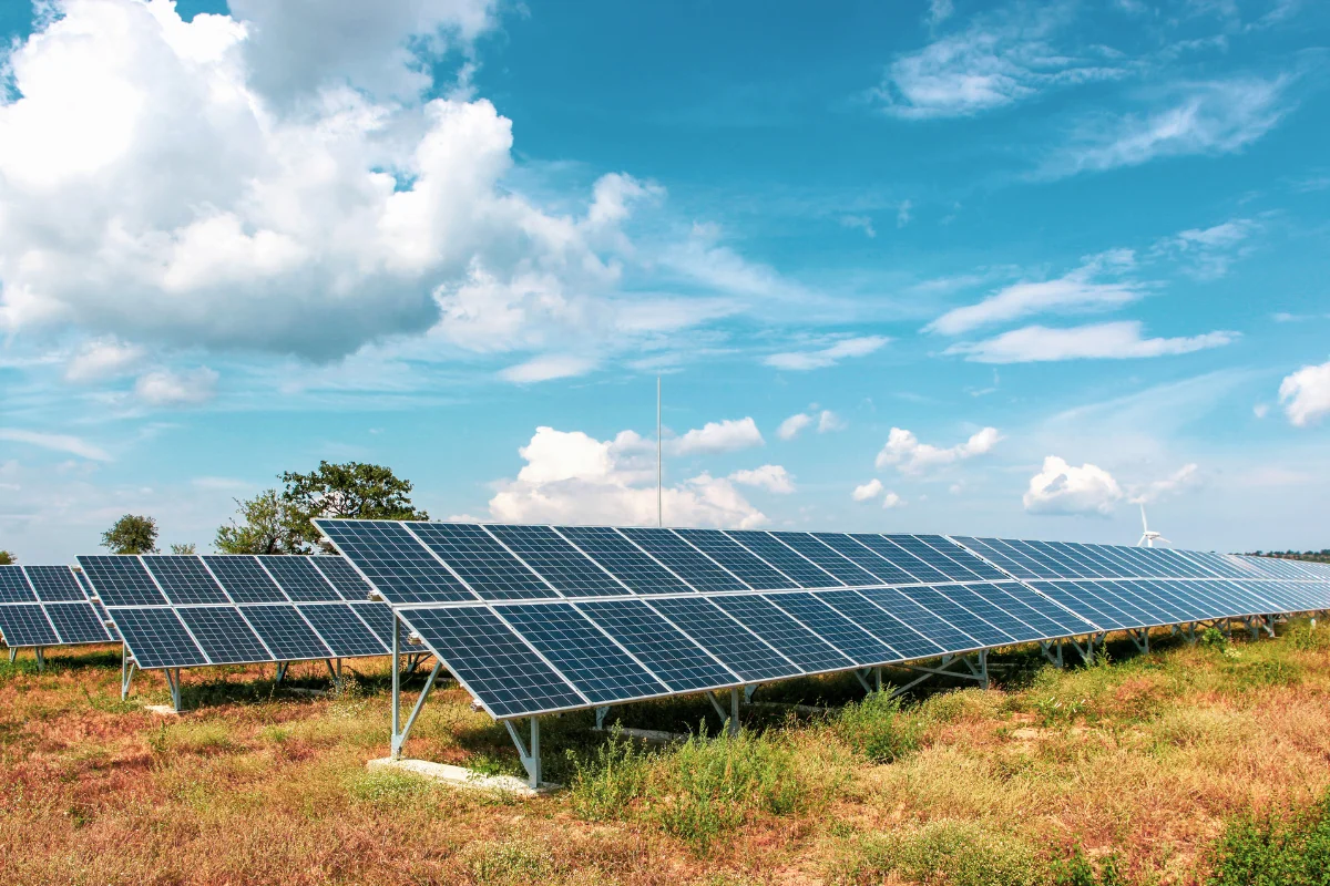 Czarnikow e CMAA lançam usina solar de 2,7 MW em Brazlândia, DF Invest Sustain Energia Solar
