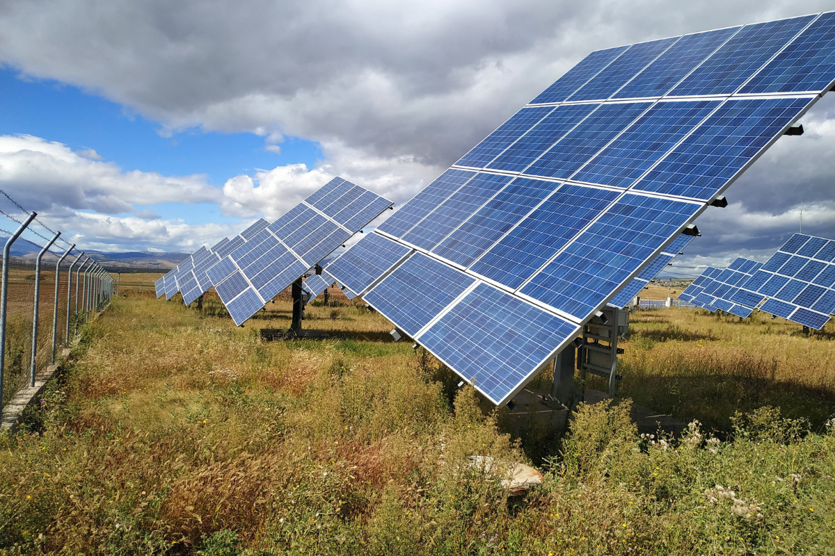 Energia solar distribuída no Brasil ultrapassa 40 GW Invest Sustain Energia Solar