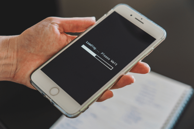 Parceria Elon Musk e Apple: Como a Starlink vai levar internet ao seu iPhone em qualquer lugar